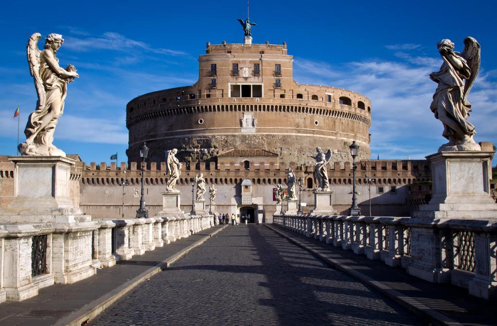 Elegant apartment near the Vatican&Piazza Navona Roma Esterno foto
