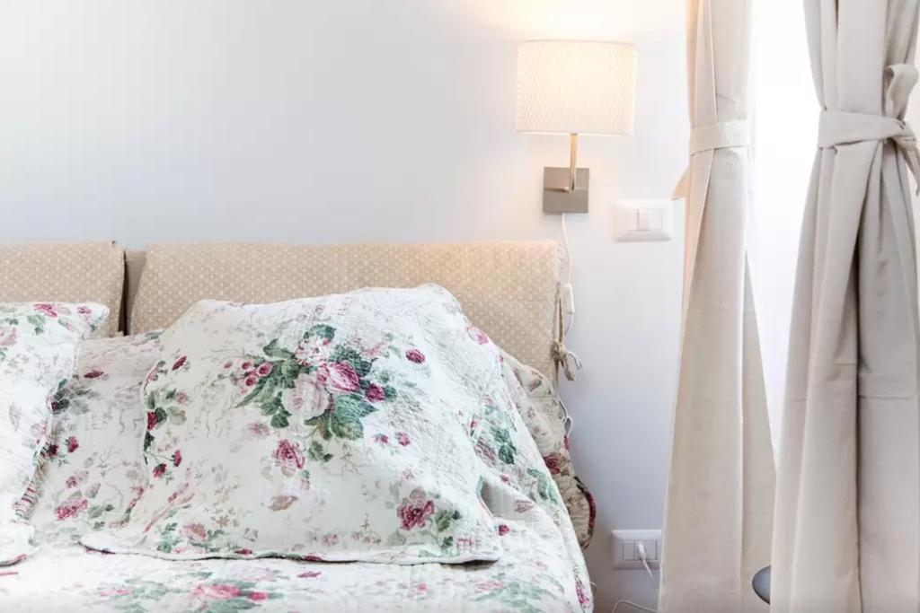 Elegant apartment near the Vatican&Piazza Navona Roma Esterno foto