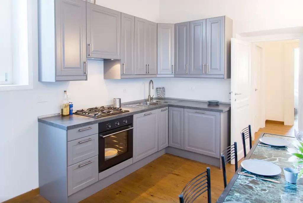 Elegant apartment near the Vatican&Piazza Navona Roma Esterno foto