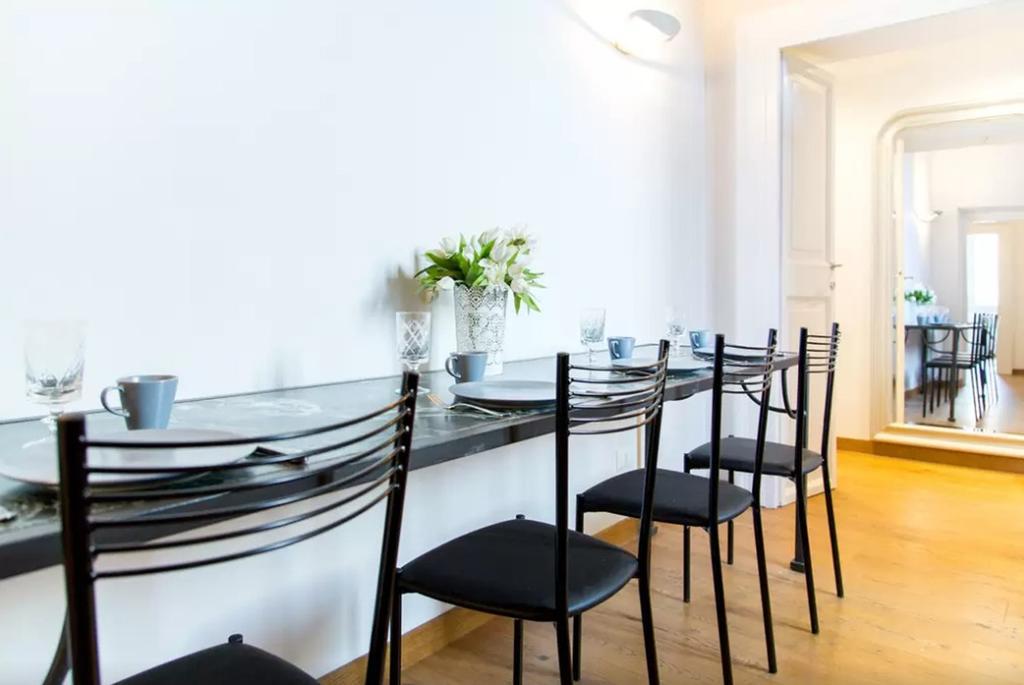 Elegant apartment near the Vatican&Piazza Navona Roma Esterno foto